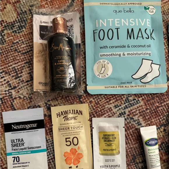 Moon Juice - Skincare and Beauty Product Set - Picture 2 of 5